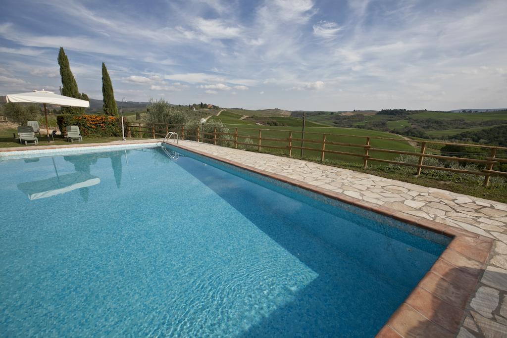 Agriturismo Il Torrione Lecchi ภายนอก รูปภาพ